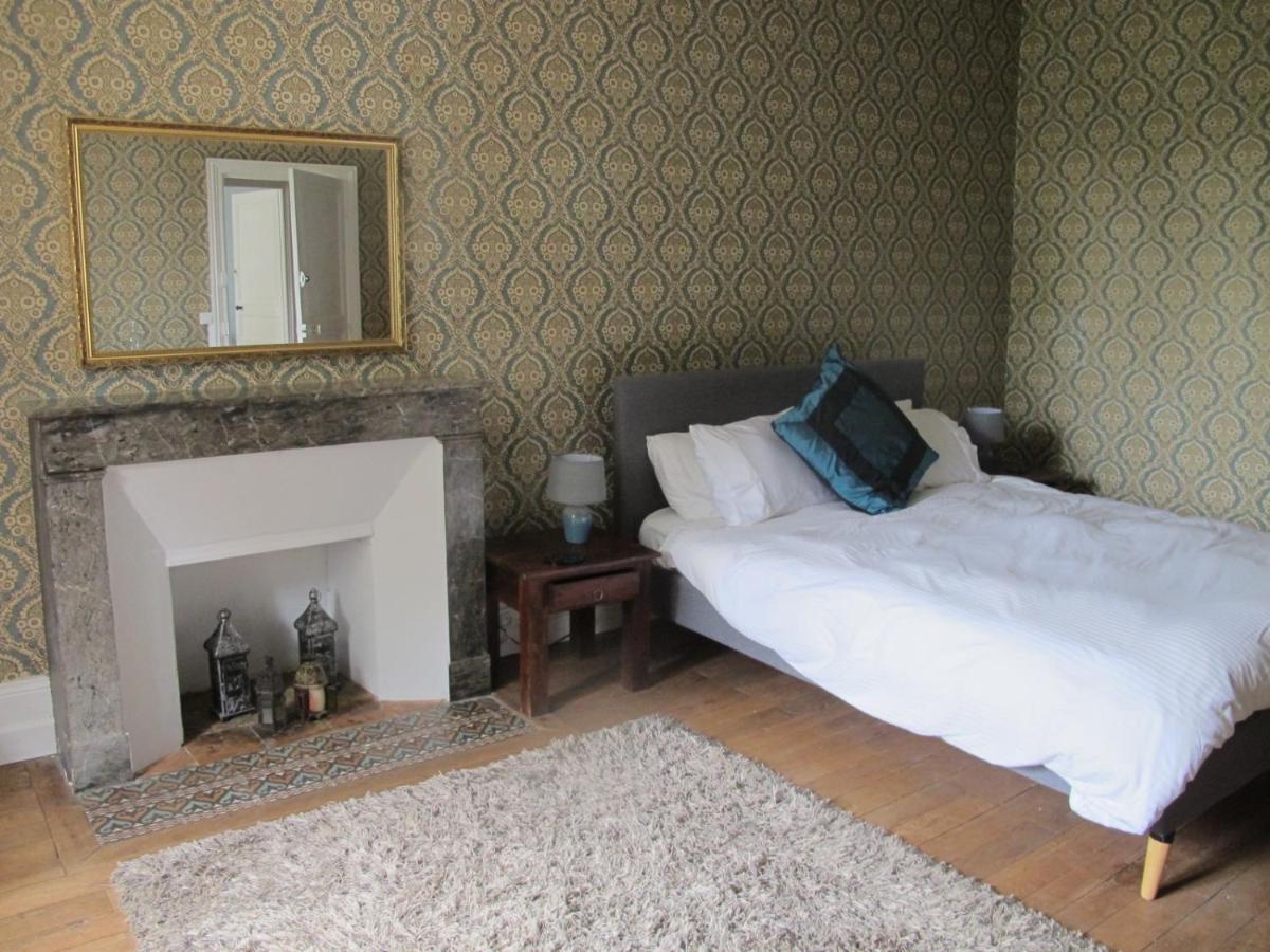 Chezlola Bed & Breakfast Civray  ภายนอก รูปภาพ